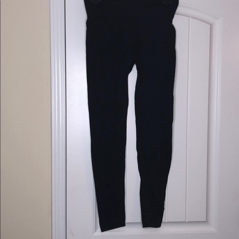 Black leggings